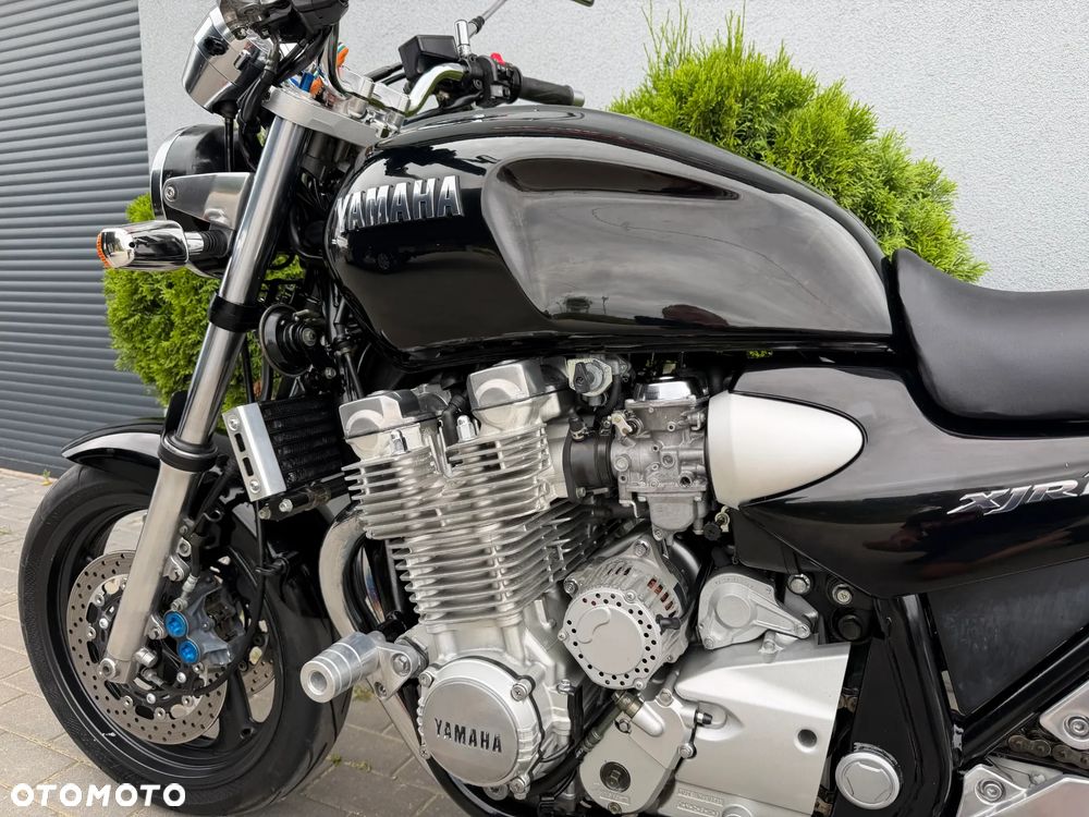 Yamaha XJR - 34