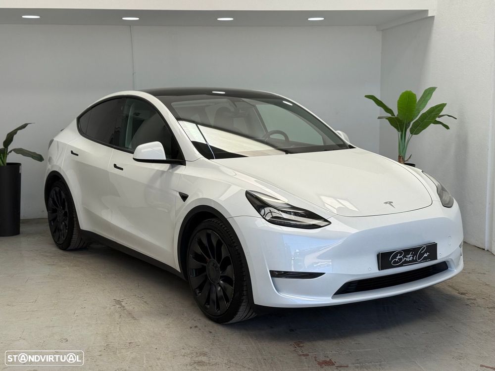 Tesla Model Y Performance Dual Motor AWD - 1