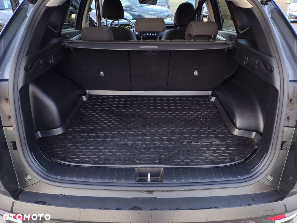Hyundai Tucson 1.6 T-GDi HEV Executive 2WD - 25