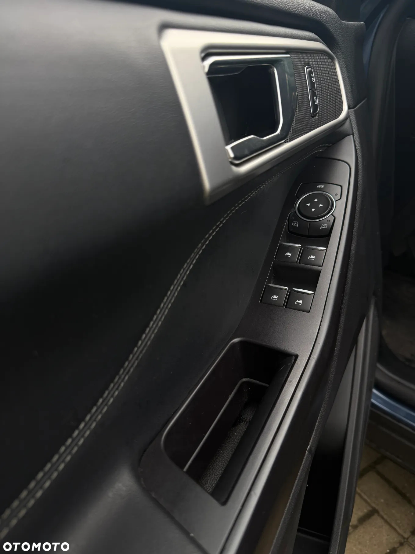 Ford Explorer - 17