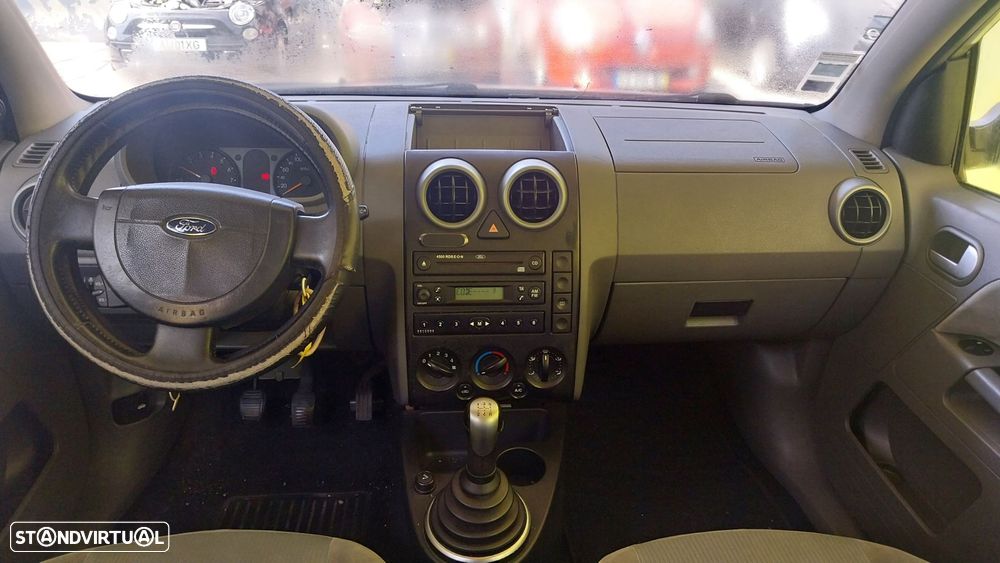 Ford Fusion 1.6 + - 15