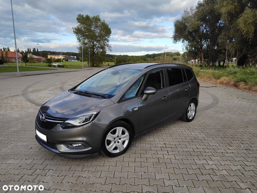Opel Zafira - 1