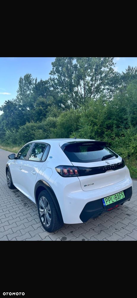 Peugeot 208 - 4
