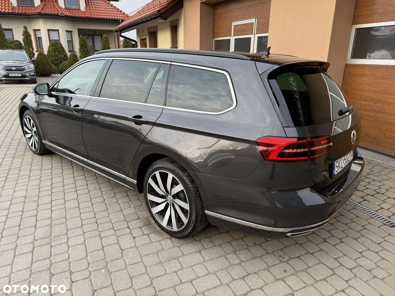 Volkswagen Passat Variant 1.6 TDI SCR DSG Comfortline - 9