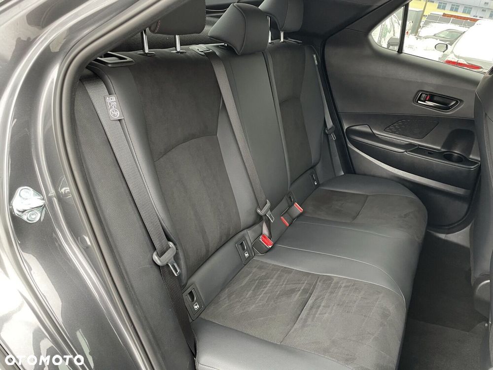Toyota C-HR - 8