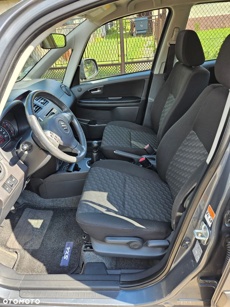 Suzuki SX4 - 7