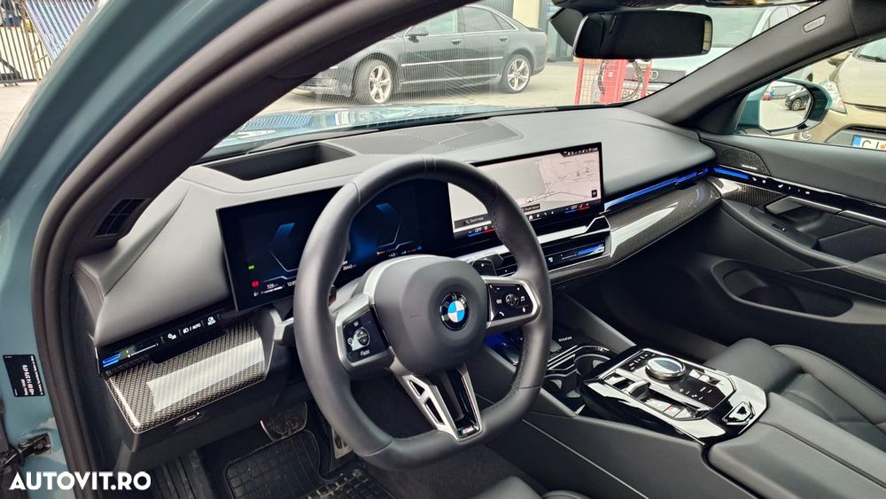 BMW Seria 5 520i AT MHEV - 12