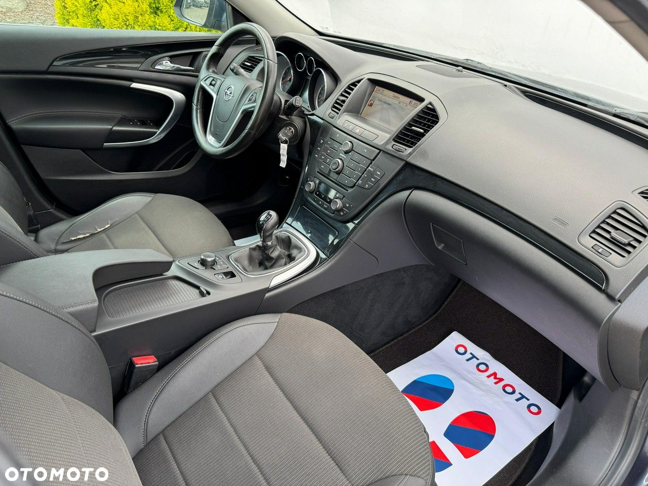 Opel Insignia - 23