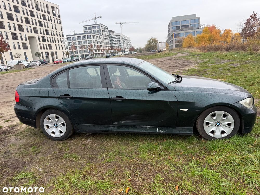 BMW Seria 3 318i - 14