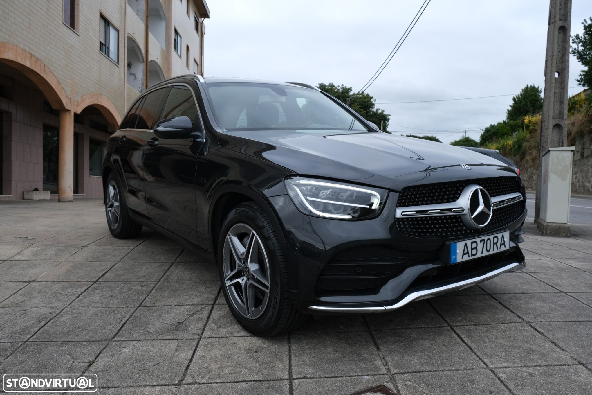 Mercedes-Benz GLC 300 e 4Matic - 3