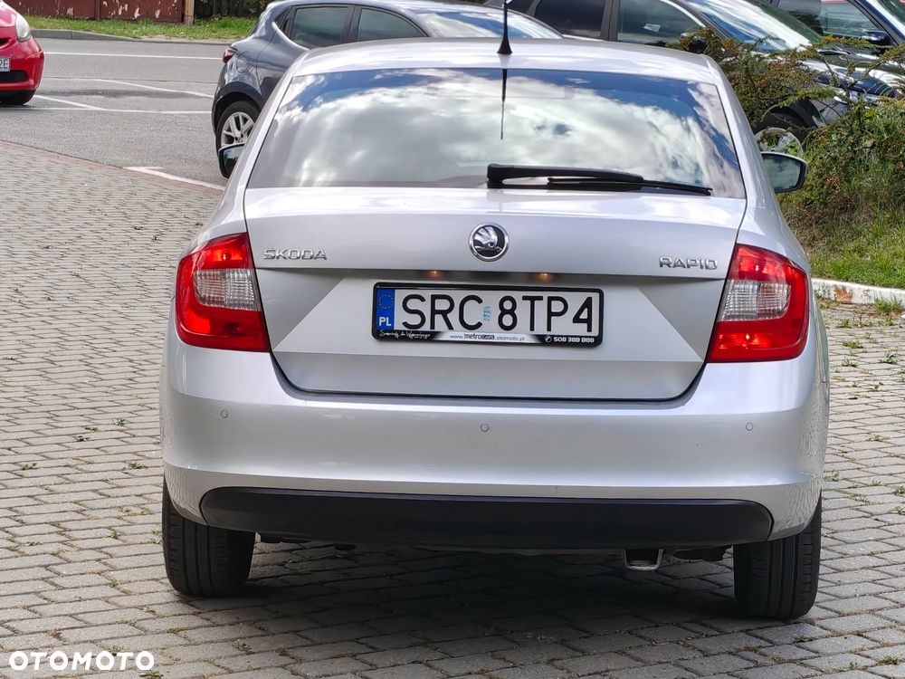 Skoda RAPID 1.6 TDI DPF Ambition Max - 32