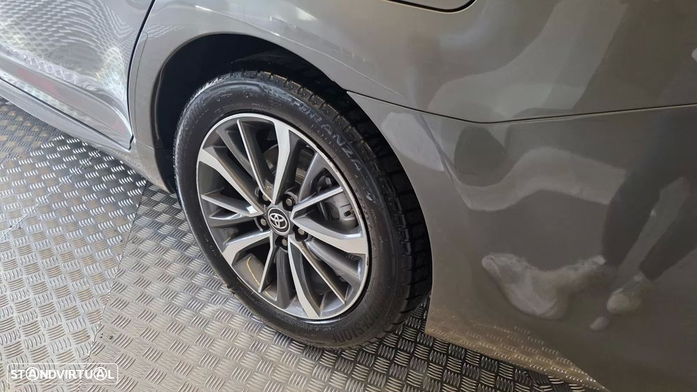 Toyota Avensis Touring Sports 2.0 D-4D Exclusive+GPS - 29