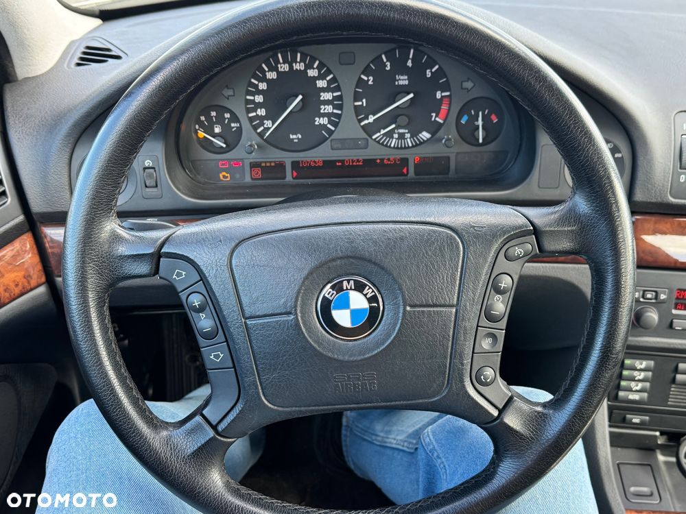 BMW Seria 5 - 13