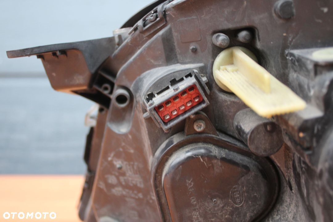 LAMPA PRAWY PRZÓD PRZEDNIA PRAWA BIXENON SKRĘTNY OPEL VECTRA C CIEMNA EUROPA - 7