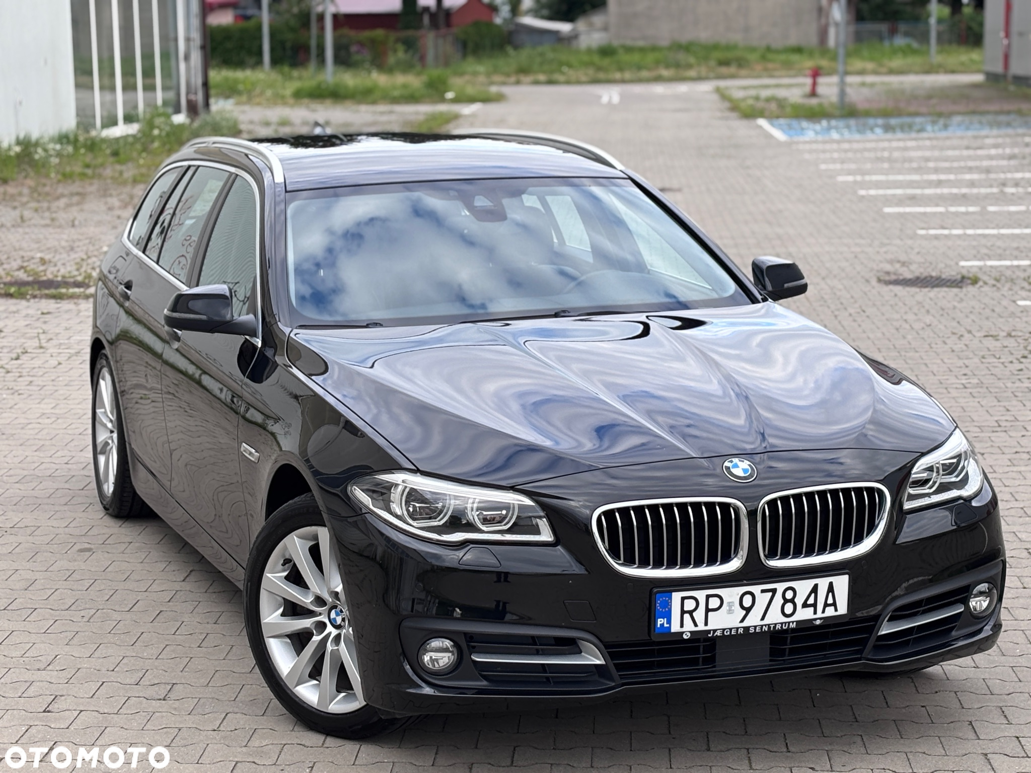 BMW Seria 5 520d xDrive - 5