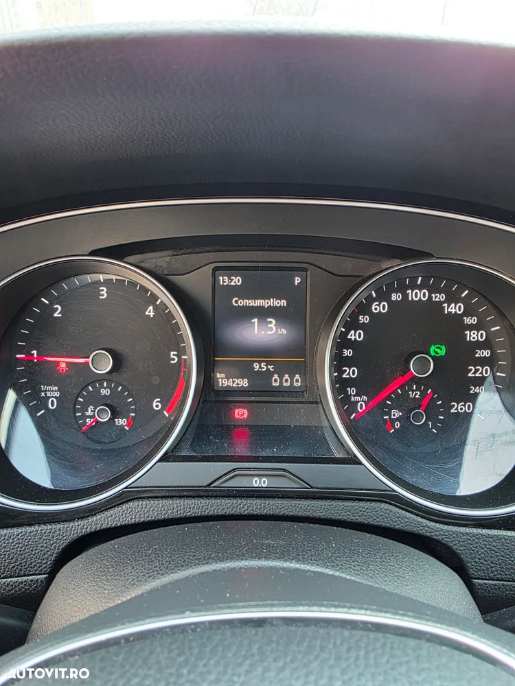 Volkswagen Passat 2.0 TDI DSG Comfortline - 19