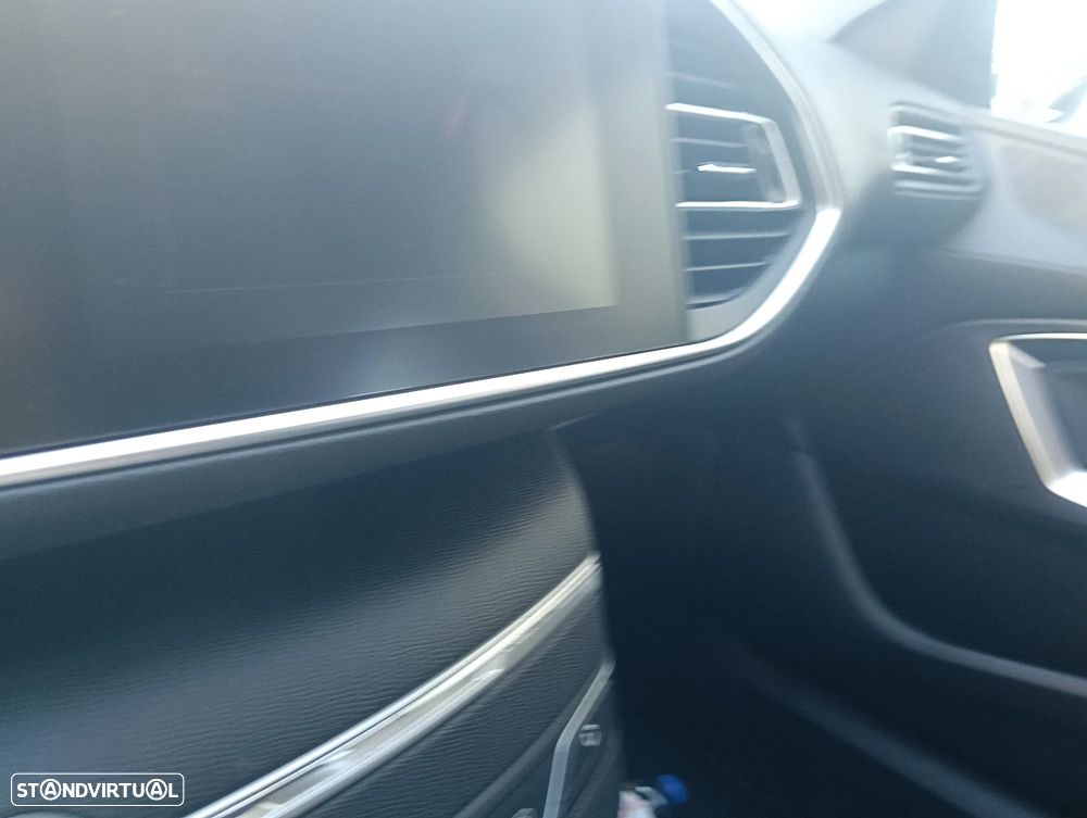 Peugeot 308 SW 1.5 BlueHDi Style - 27