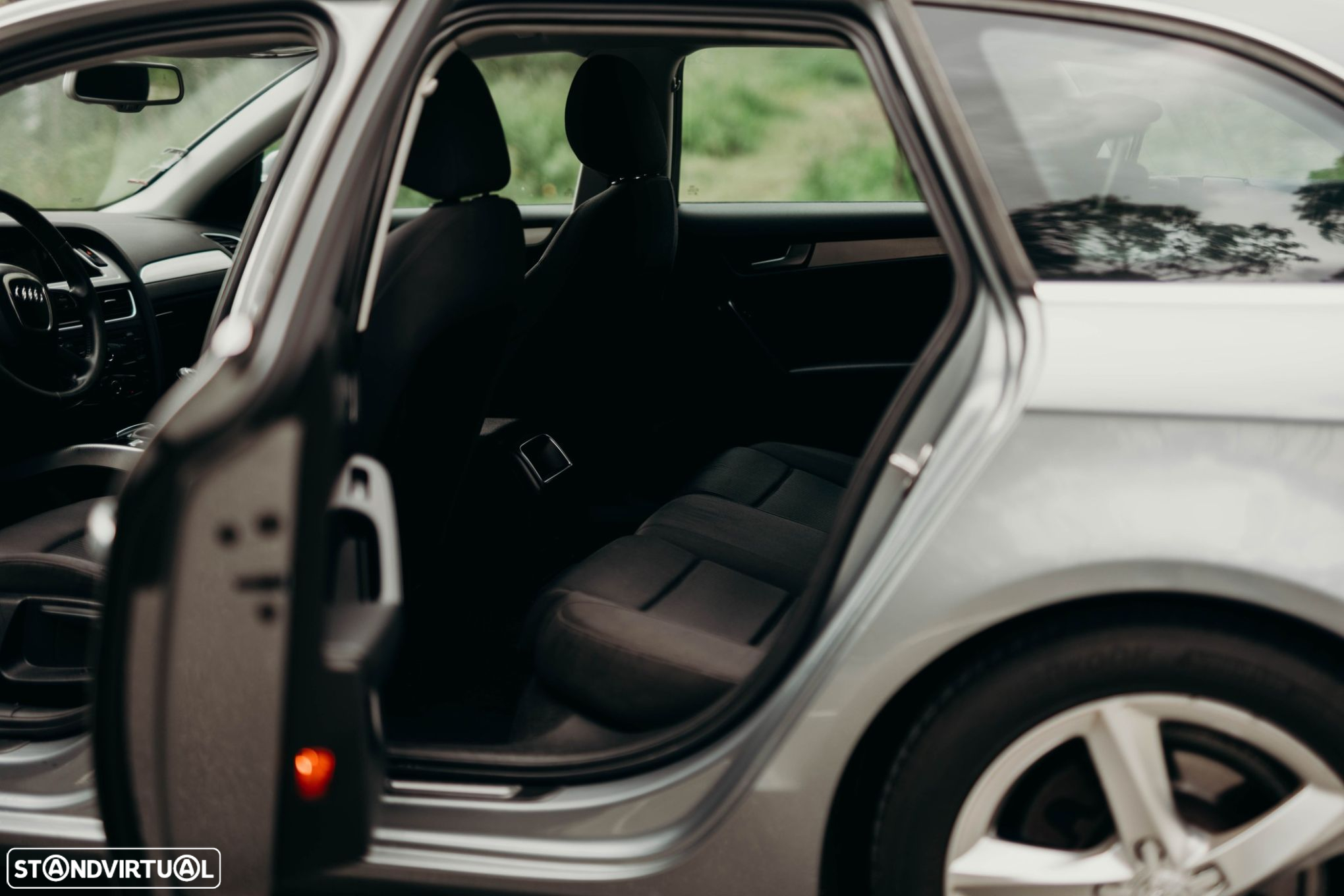 Audi A4 Avant 2.0 TDI Advance - 26