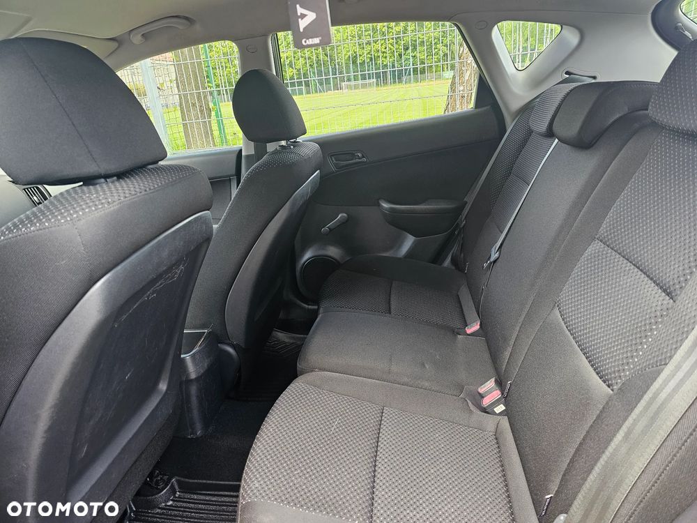 Hyundai i30 1.4 Classic + - 9