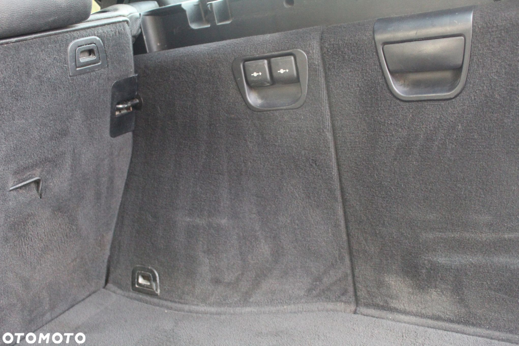 WYKŁADZINA BAGAŻNIKA BMW X5 E53 PODŁOGA BOCZKI - 4