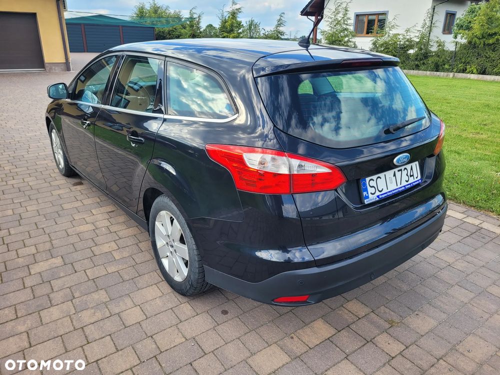 Ford Focus 1.6 TDCi DPF SYNC Edition - 3