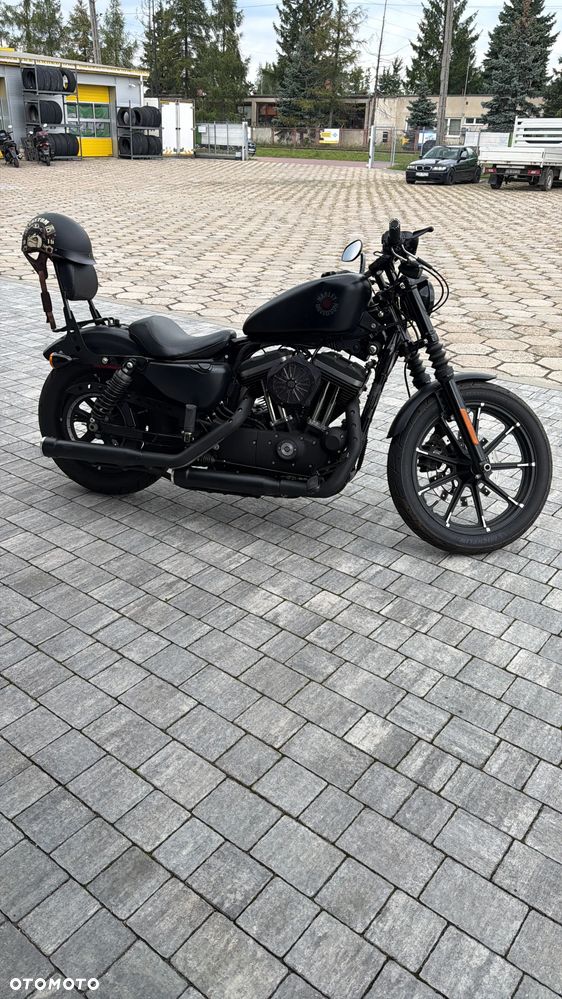 Harley-Davidson Sportster Iron 883 - 3