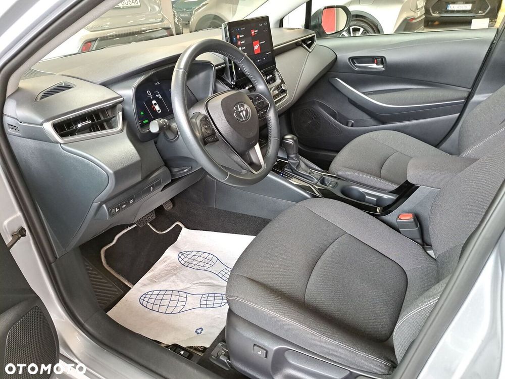 Toyota Corolla 1.8 Hybrid Comfort - 26