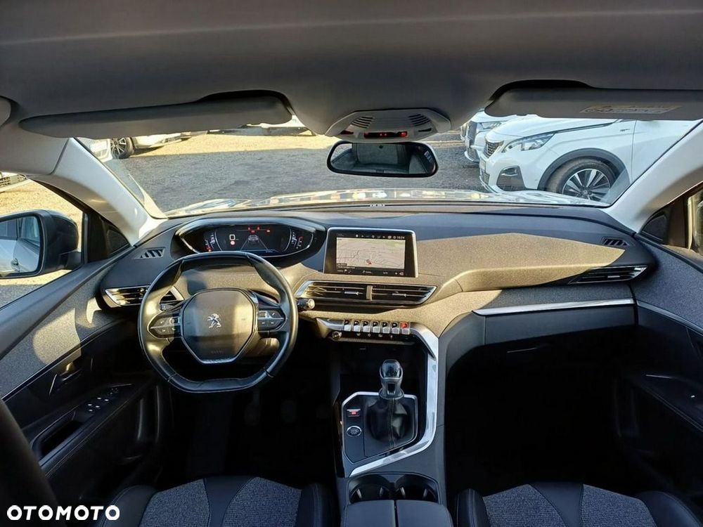 Peugeot 3008 1.2 PureTech Allure S&S - 22