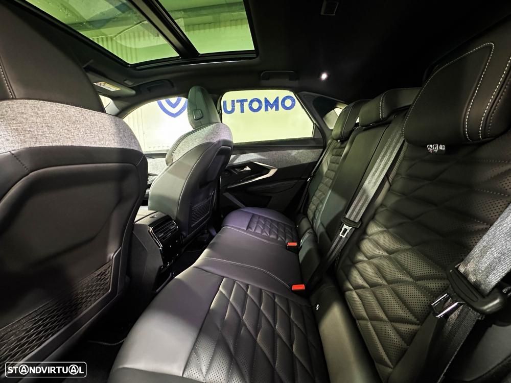 Peugeot E-3008 73 kWh GT - 10