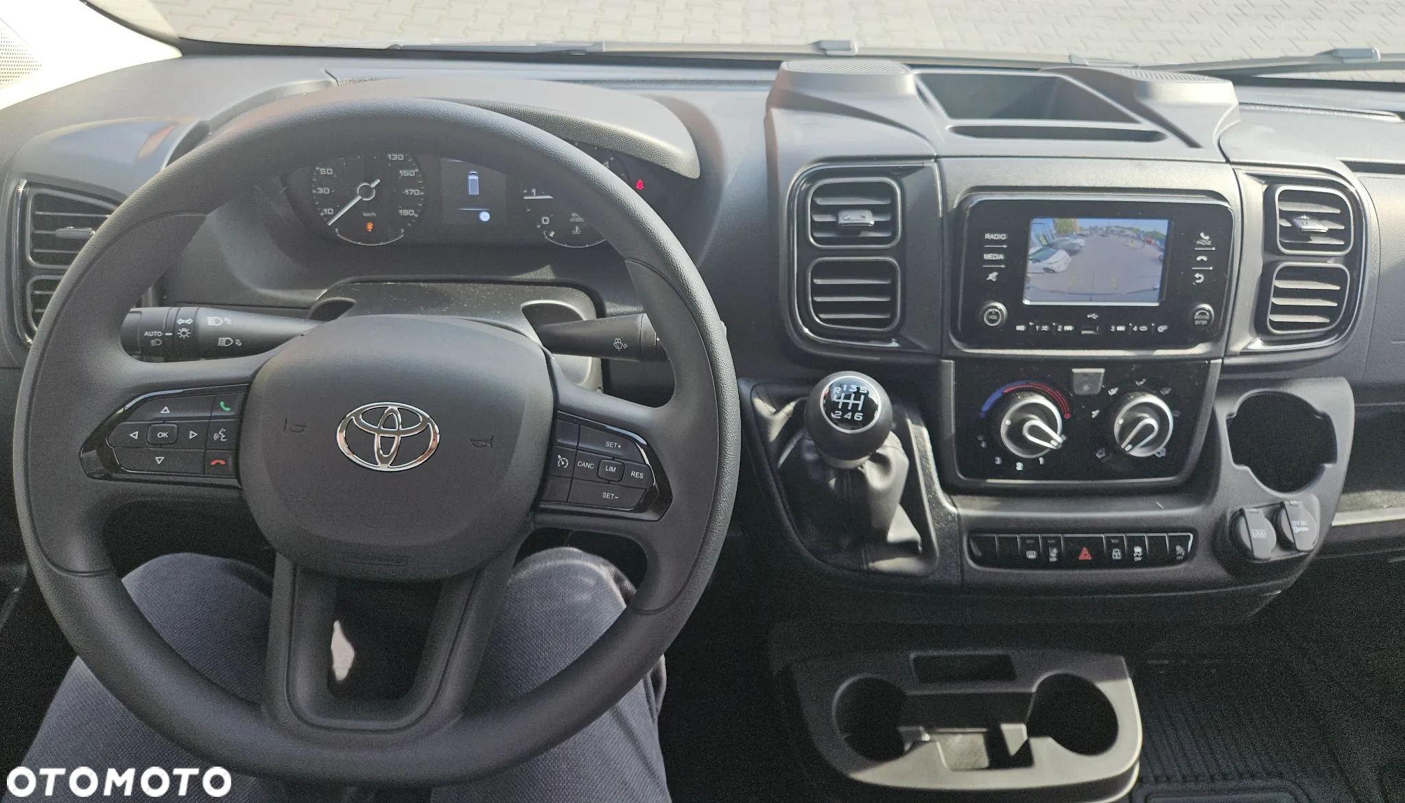 Toyota Proace MAX - 10