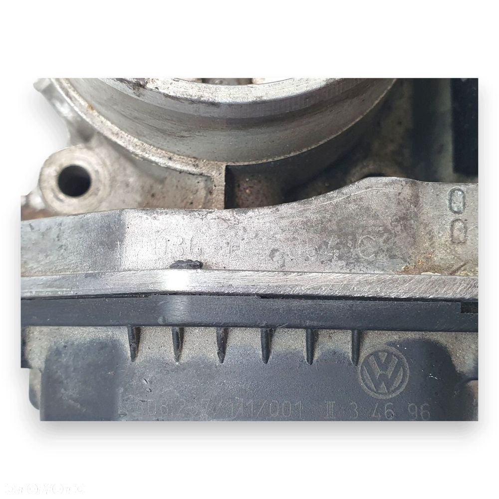 PRZEPUSTNICA VW Golf IV Bora Polo 1.4 16V 036133064C - 15