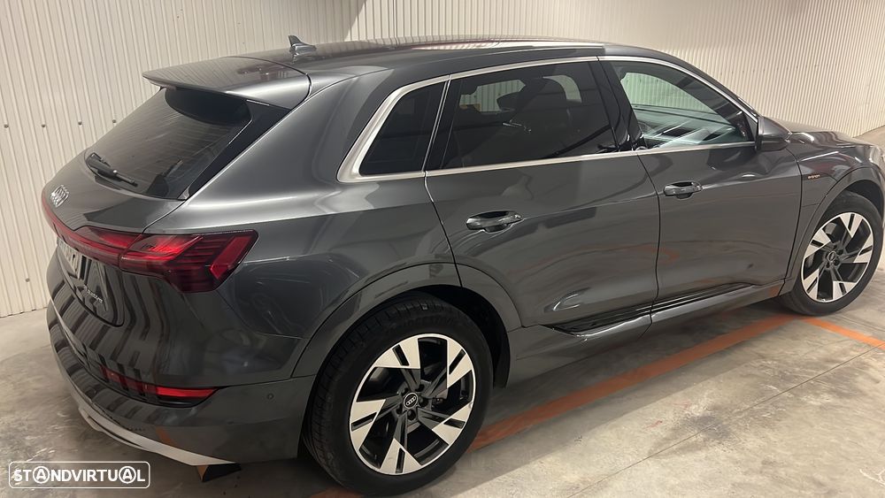 Audi e-tron 55 quattro S line - 6