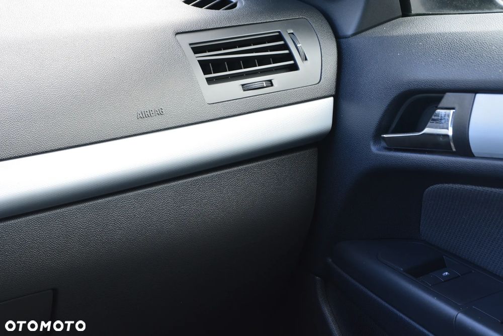 Opel Astra 1.6 Sport - 35