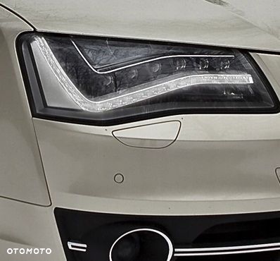 NOWA Zaślepka spryskiwacza AUDI S8 D4 L / P KOLORY - 3