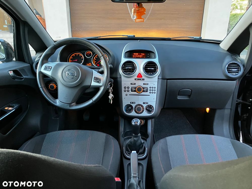 Opel Corsa 1.4 16V Sport - 8