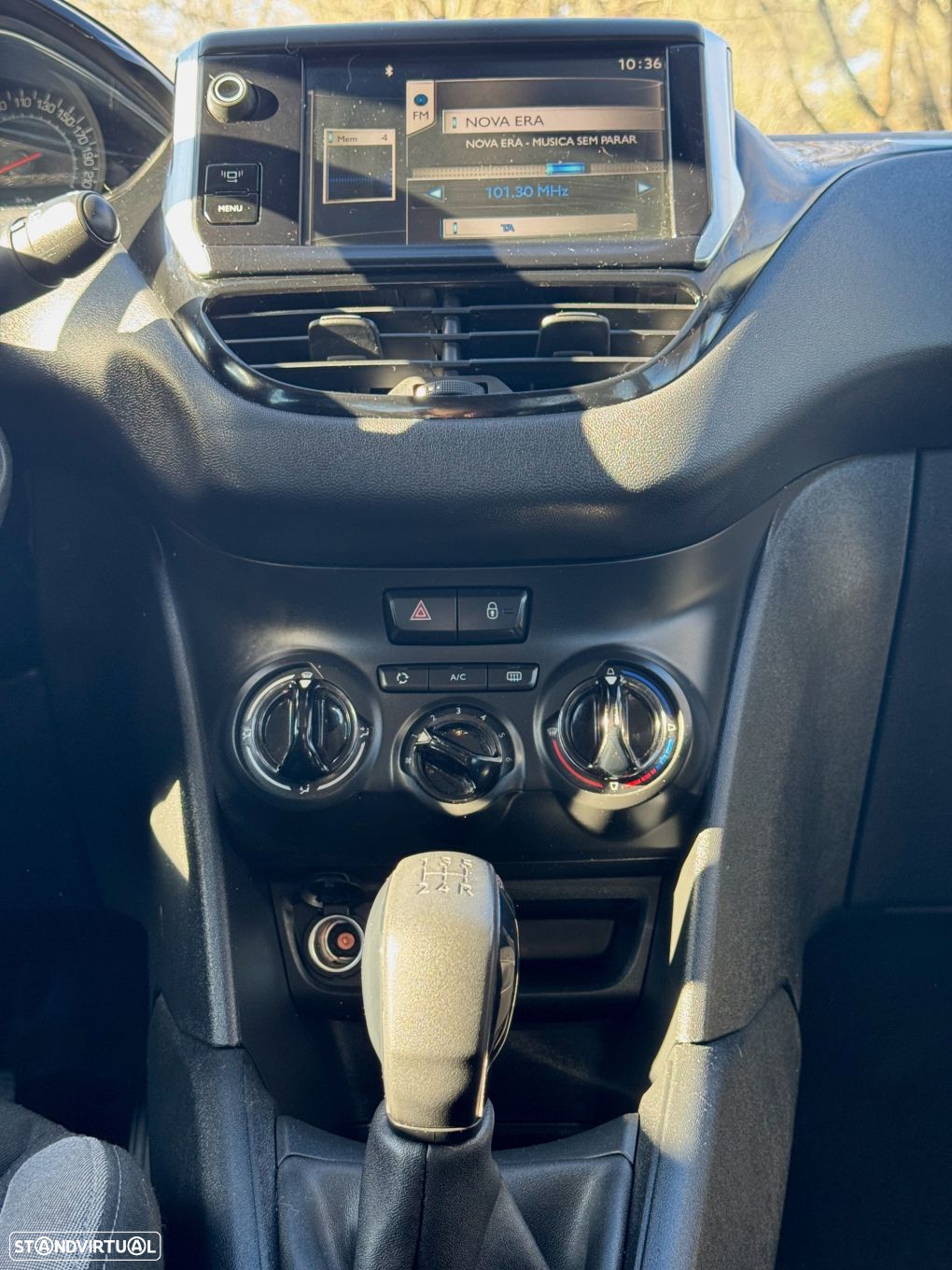 Peugeot 208 1.2 VTi Active - 26