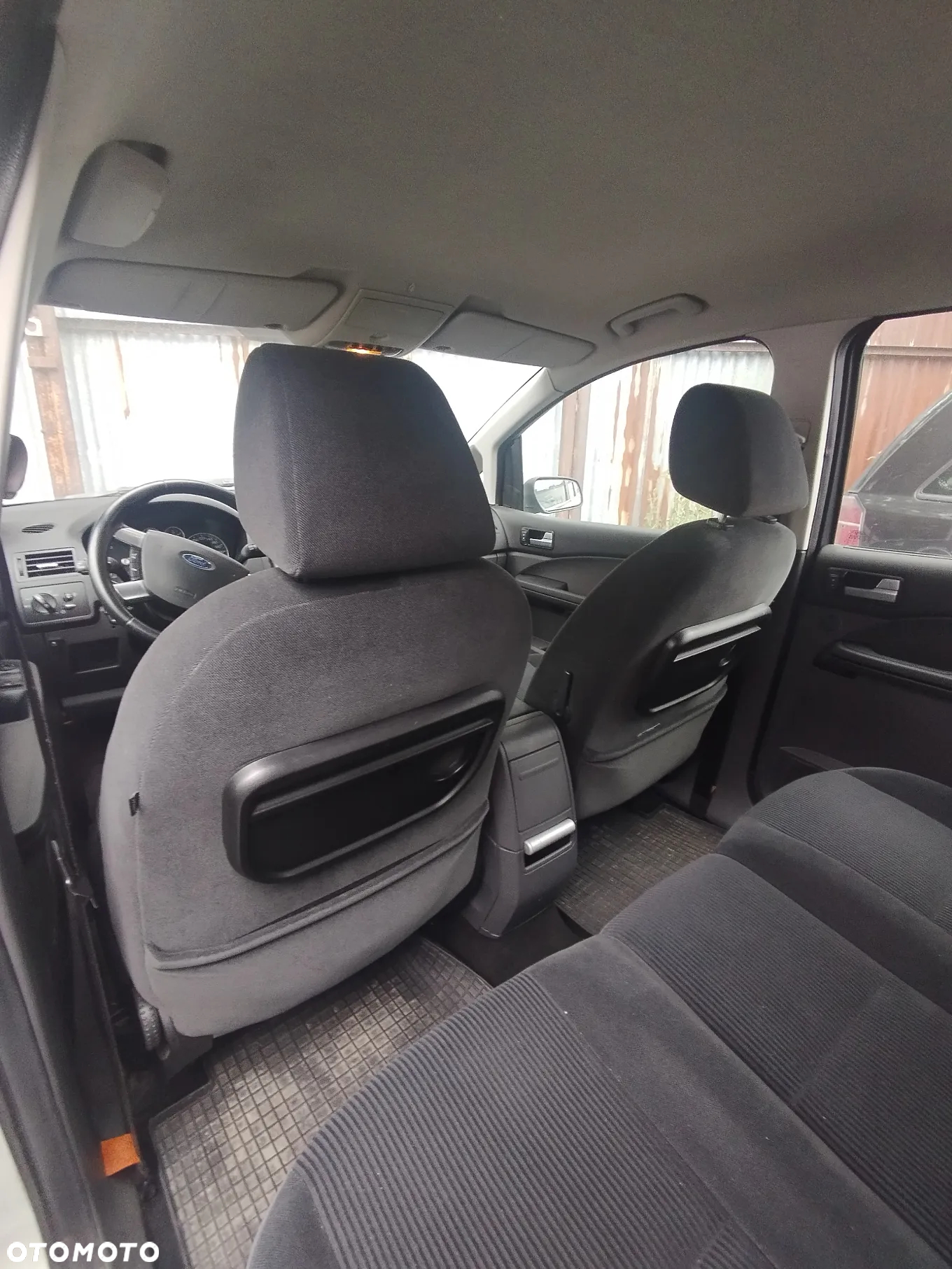 Ford Focus C-Max 1.8 Ghia - 14