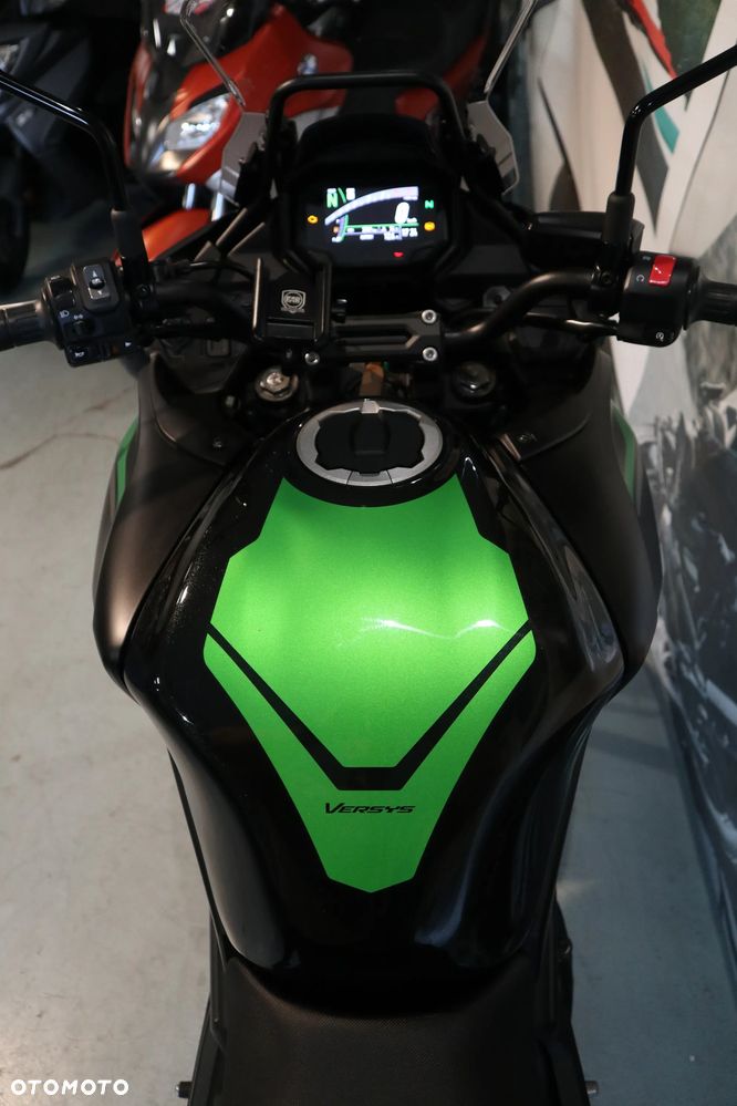 Kawasaki Versys 650 - 12
