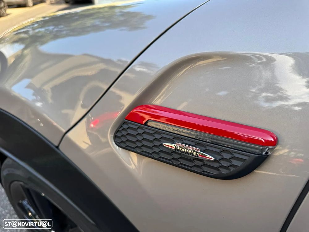 MINI 5 Portas Cooper S Premium JCW Auto - 14