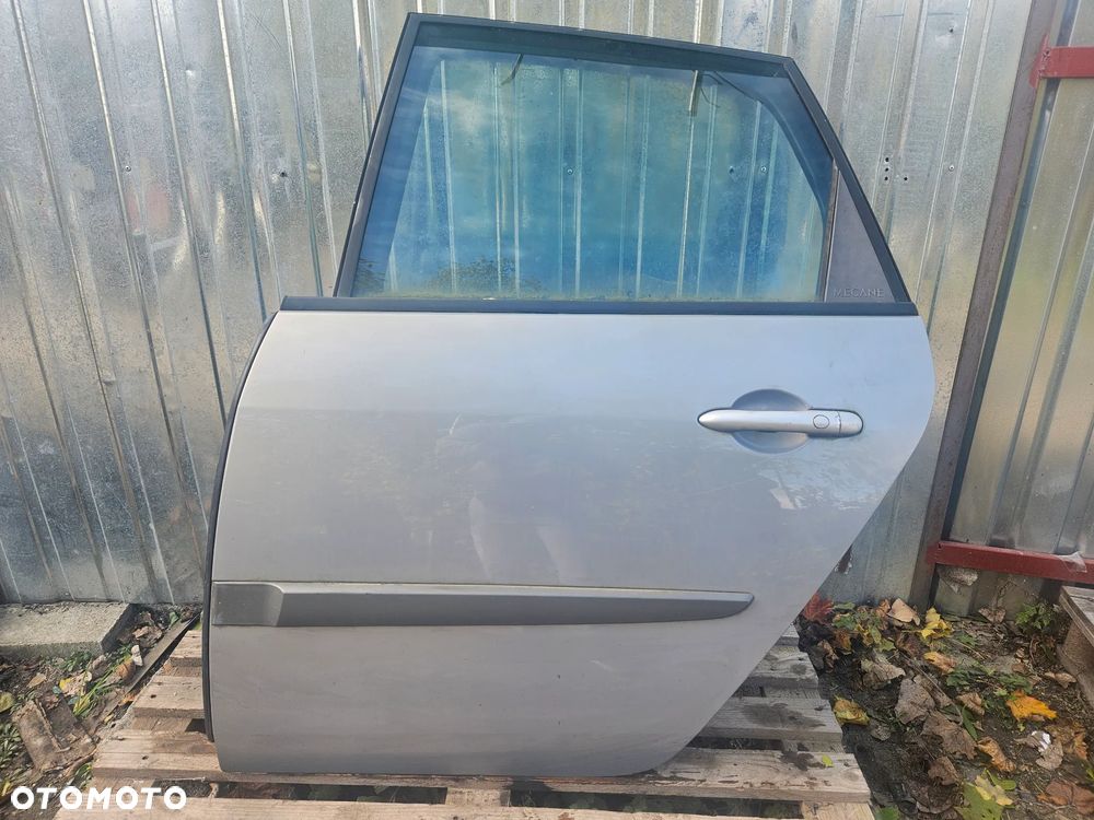 Drzwi tylne lewe Renault Scenic 2 TEA19 (bez malowania) - 1