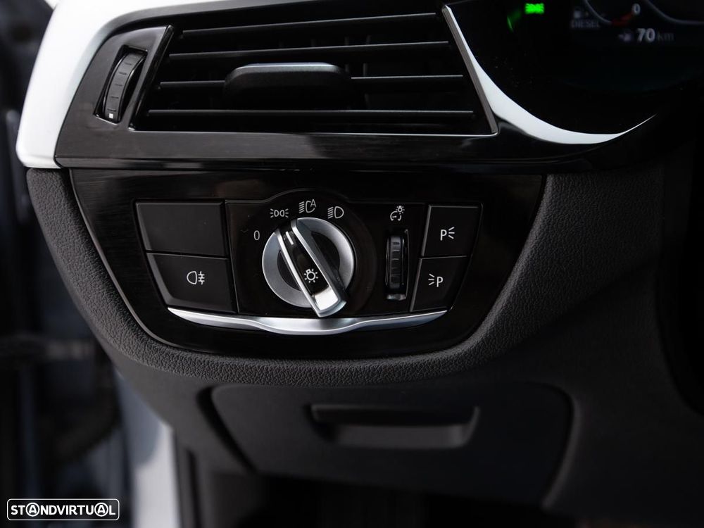 BMW 520 d Auto - 19