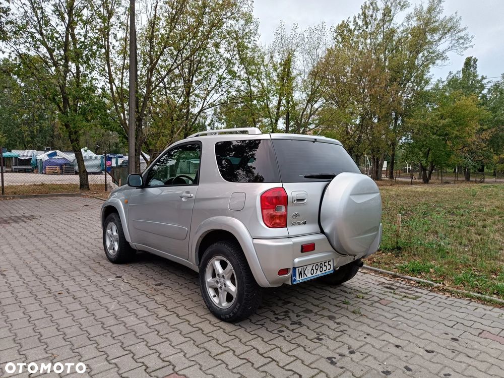Toyota RAV4 2.0 VVT-i 4x4 - 10