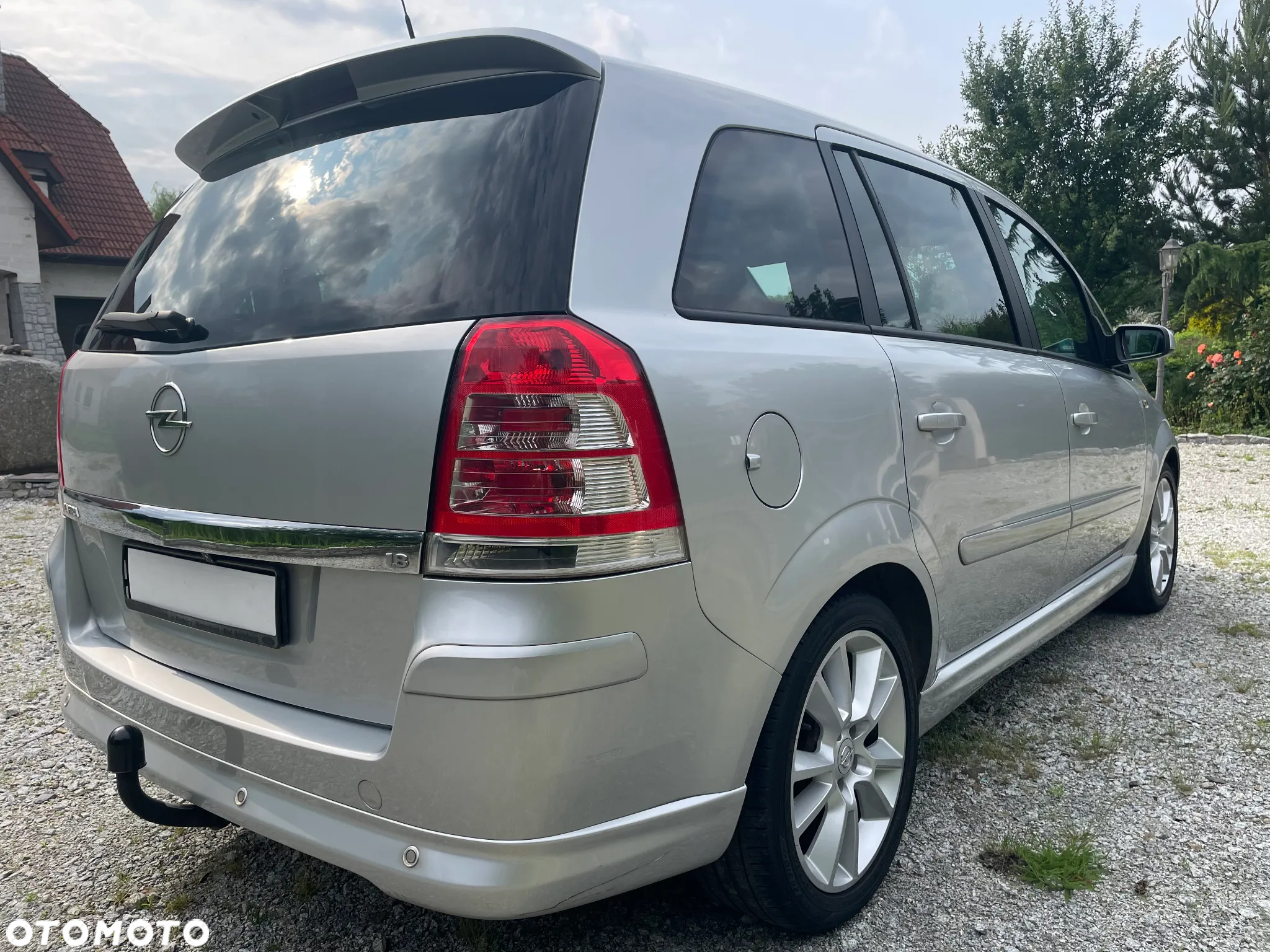 Opel Zafira - 10