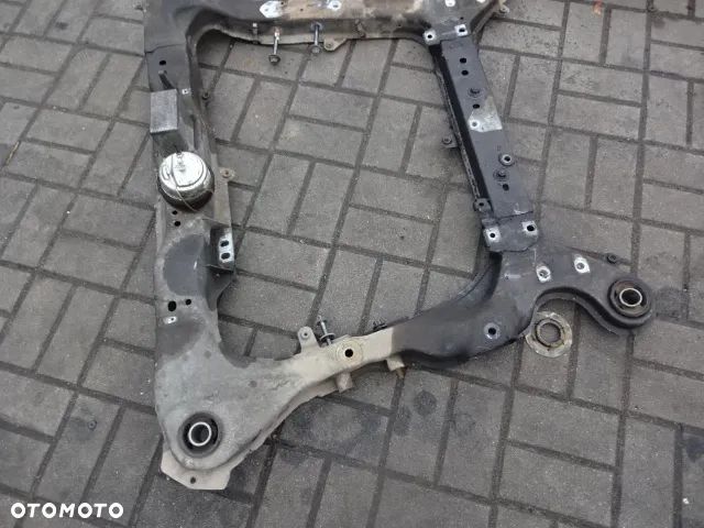 Belka pod silnik Volvo V70 2.4d 30645159 - 3