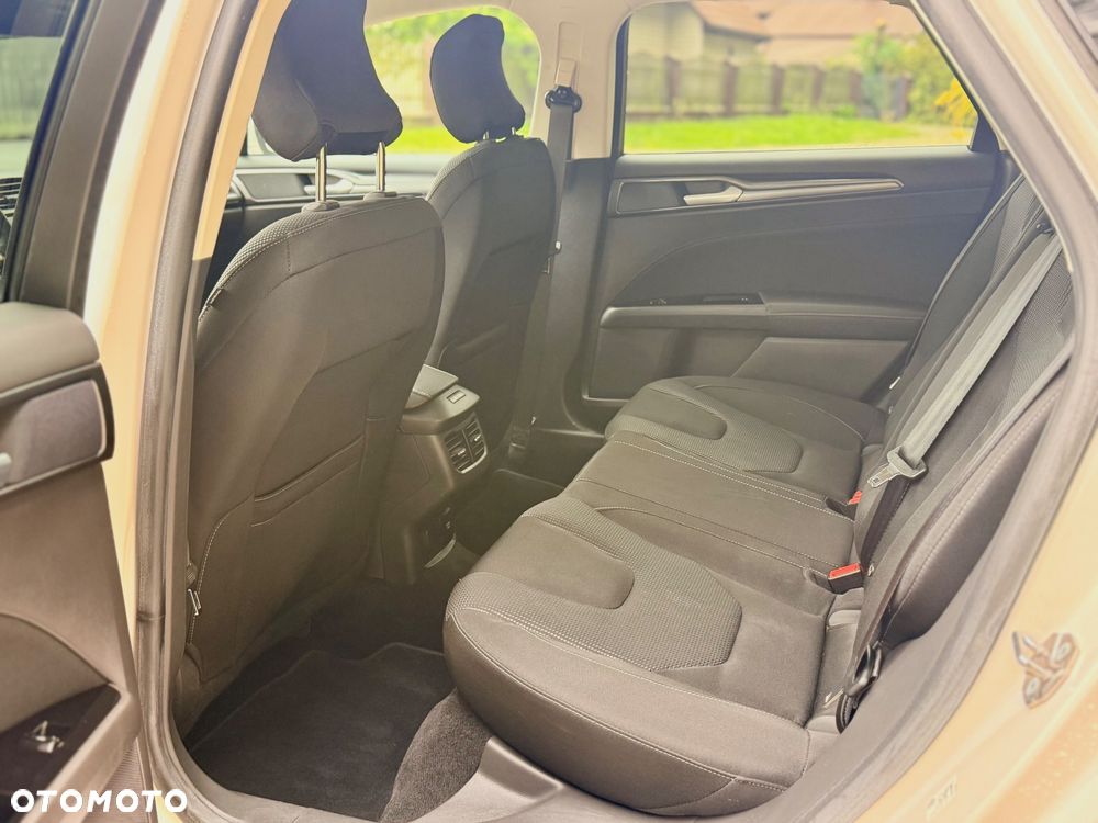 Ford Mondeo 2.0 EcoBlue Titanium - 27