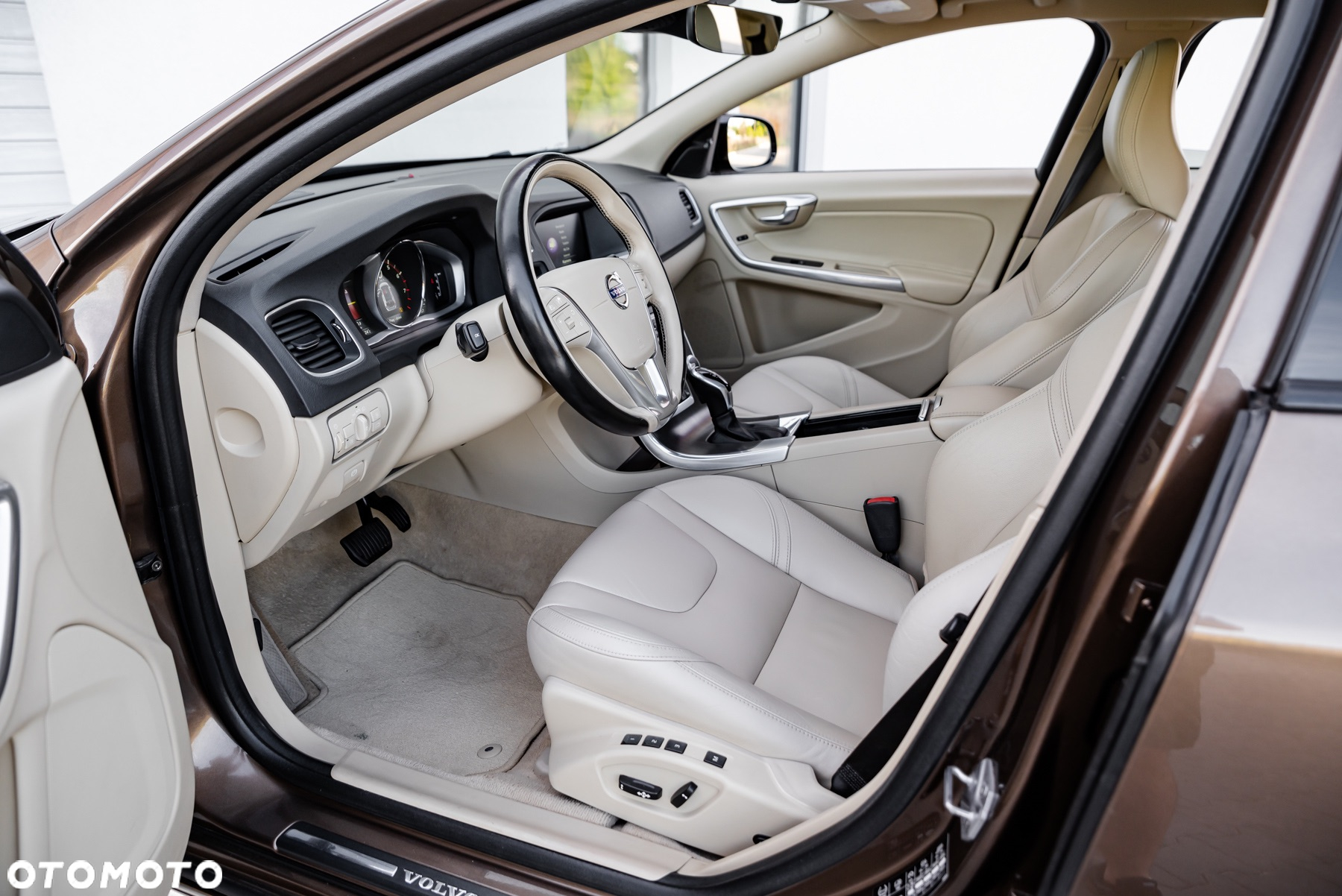 Volvo V60 Cross Country T5 Geartronic Summum - 5