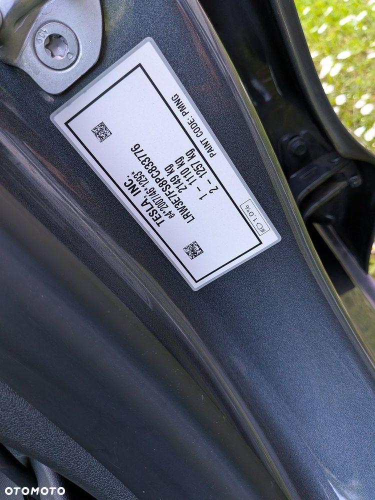 Tesla Model 3 - 30