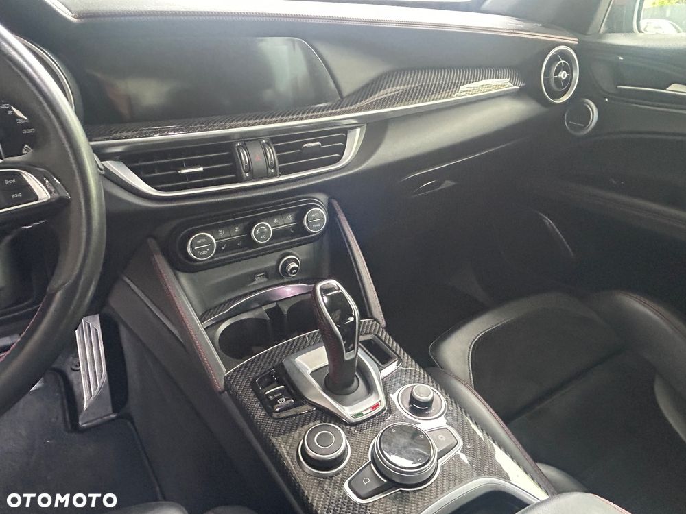 Alfa Romeo Stelvio 2.9 V6 Bi-Turbo Quadrifoglio Niring Q4 - 7