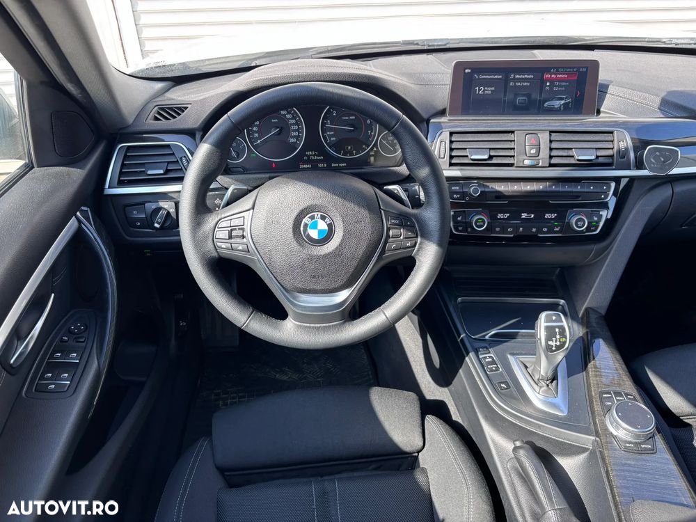 BMW Seria 3 330i xDrive Aut. Sport Line - 3