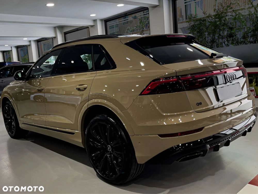 Audi Q8 - 2